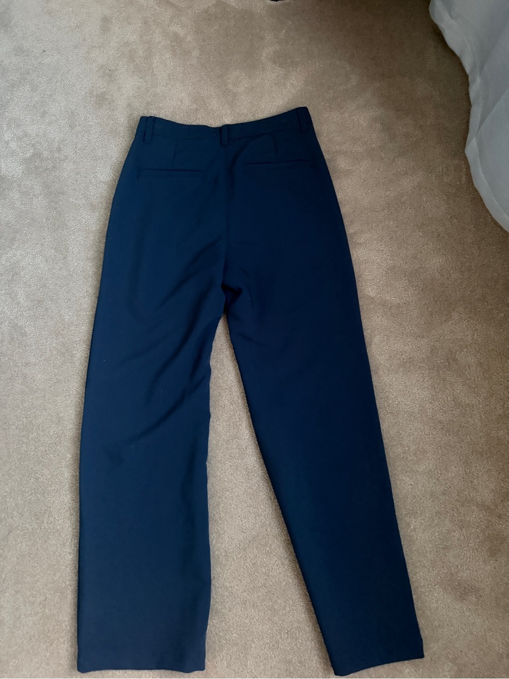 Sloane Tailored Crossover A&F Pant - Picture 3 of 3